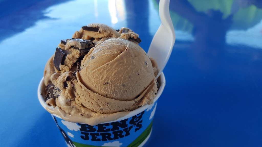 Ben & Jerrys | 600 N Bay Ave, Beach Haven, NJ 08008, USA | Phone: (609) 492-6300