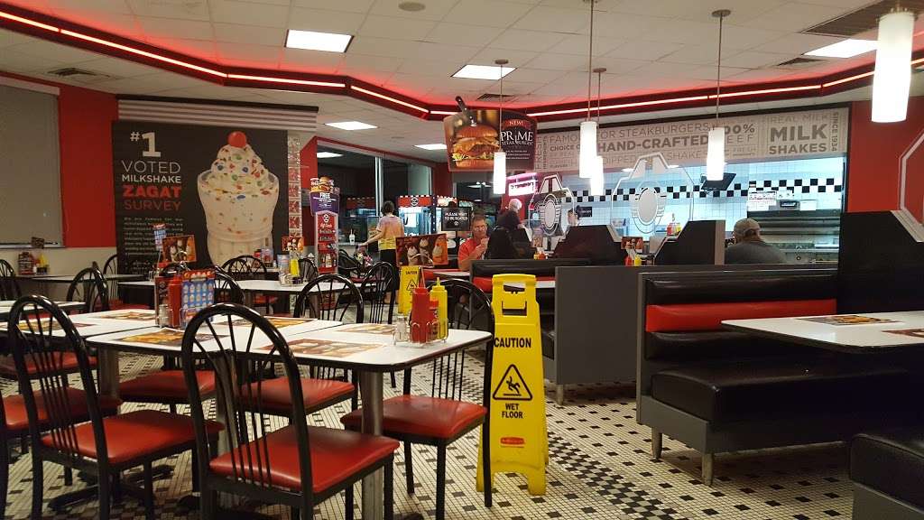 Steak n Shake | 6208 Cambridge Way, Plainfield, IN 46168, USA | Phone: (317) 838-0280