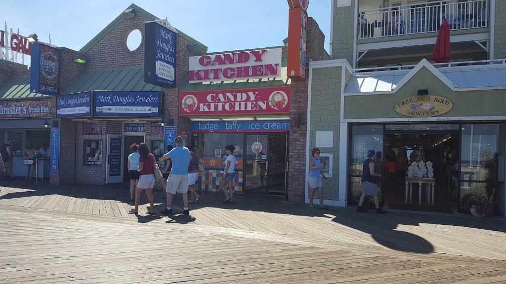Candy Kitchen, 203 N Atlantic Ave C, Ocean City, MD 21842, USA