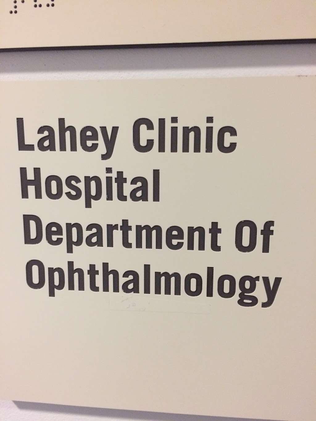 Lahey Hospital & Medical Center - Department of Opthamology | 31 Burlington Mall Road, Burlington, MA 01803, USA | Phone: (781) 744-8555