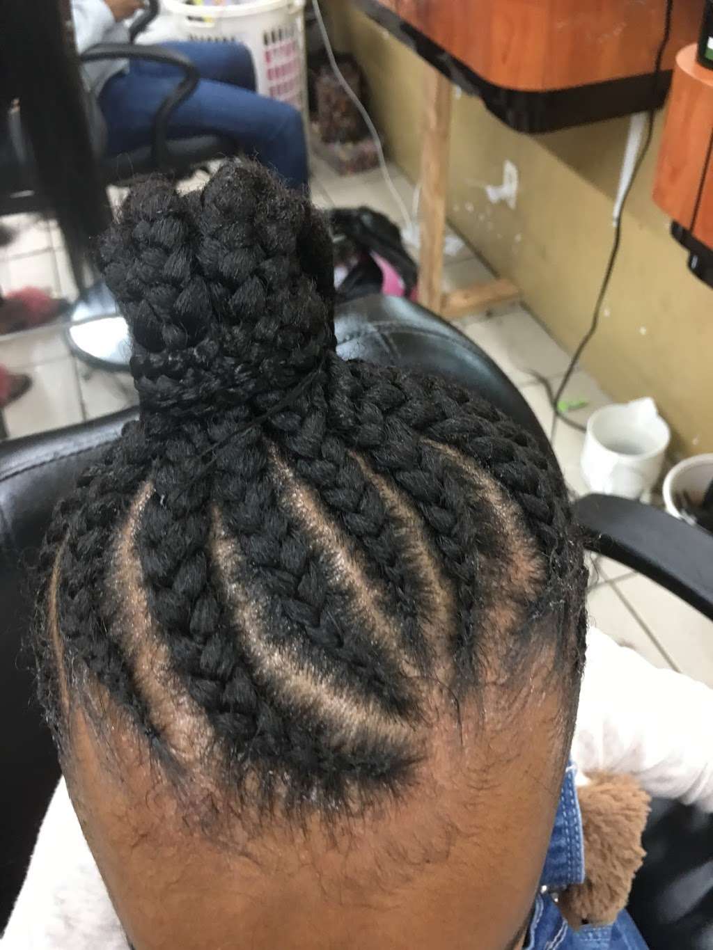 Fatou professonal African hair braiding | 3935 White Plains Rd, Bronx, NY 10466 | Phone: (917) 292-6011