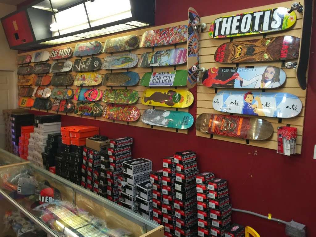 Junkys Skate Shop | 1945 E Riverside Dr #3b, Ontario, CA 91761 | Phone: (909) 730-5022