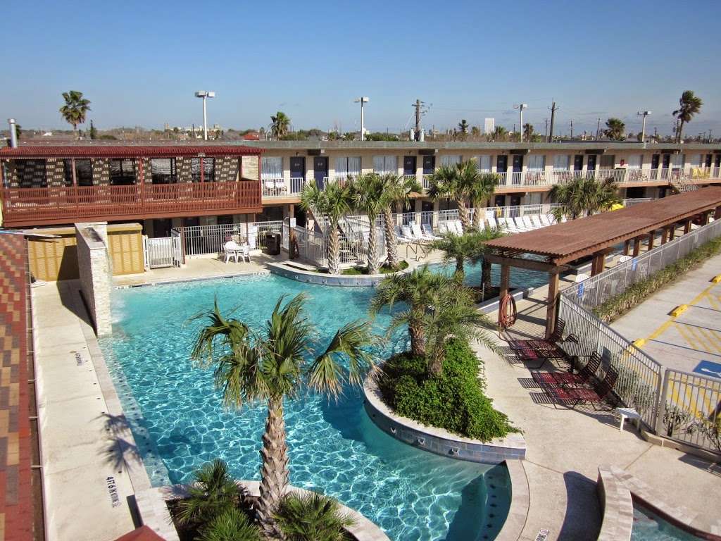 Gaidos Seaside Inn | 3700 Seawall Blvd, Galveston, TX 77550 | Phone: (409) 761-5504