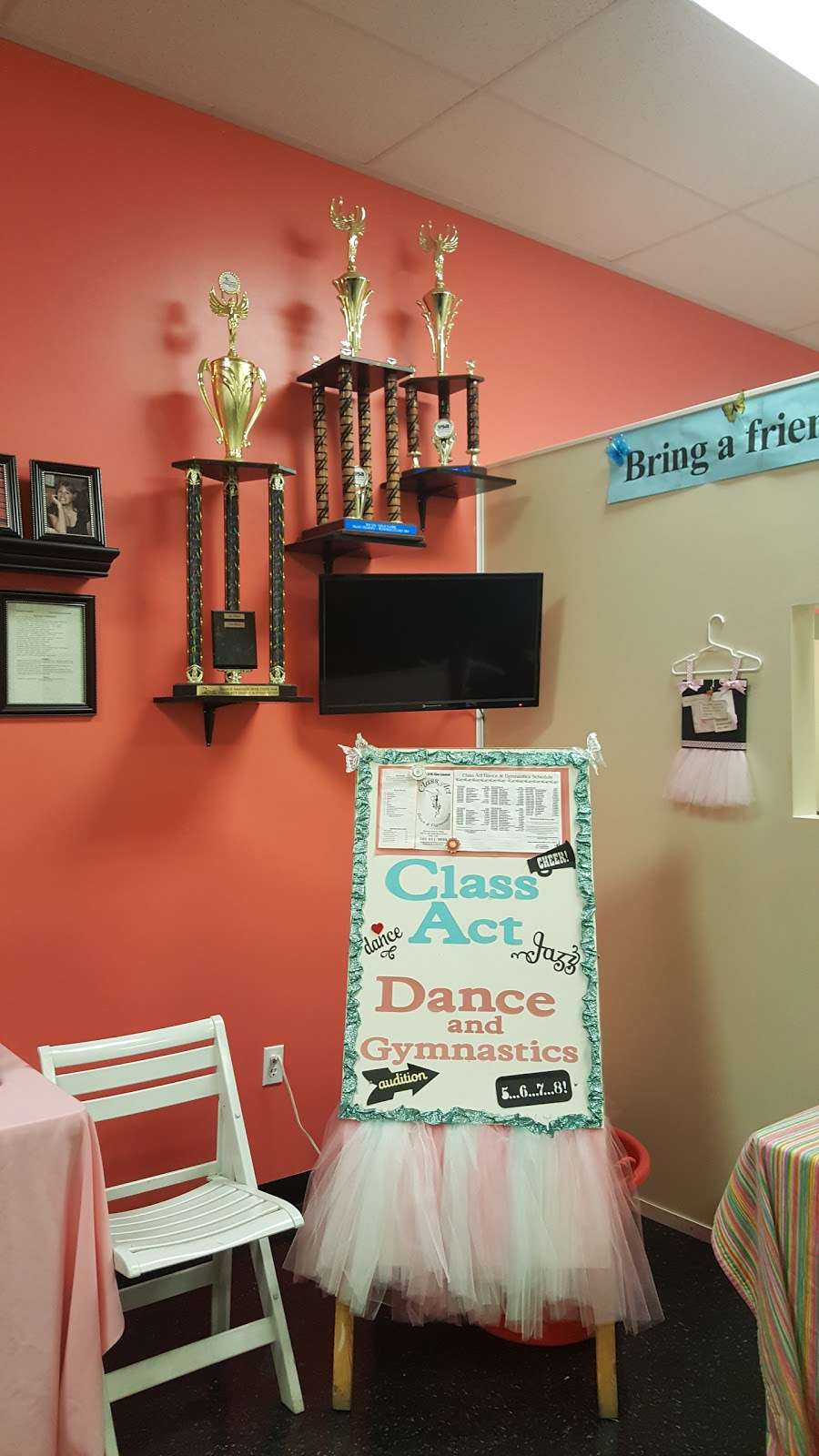 Class Act Dance & Gymnastics | 467 E Silverado Ranch Blvd # 150, Las Vegas, NV 89183 | Phone: (702) 451-3939