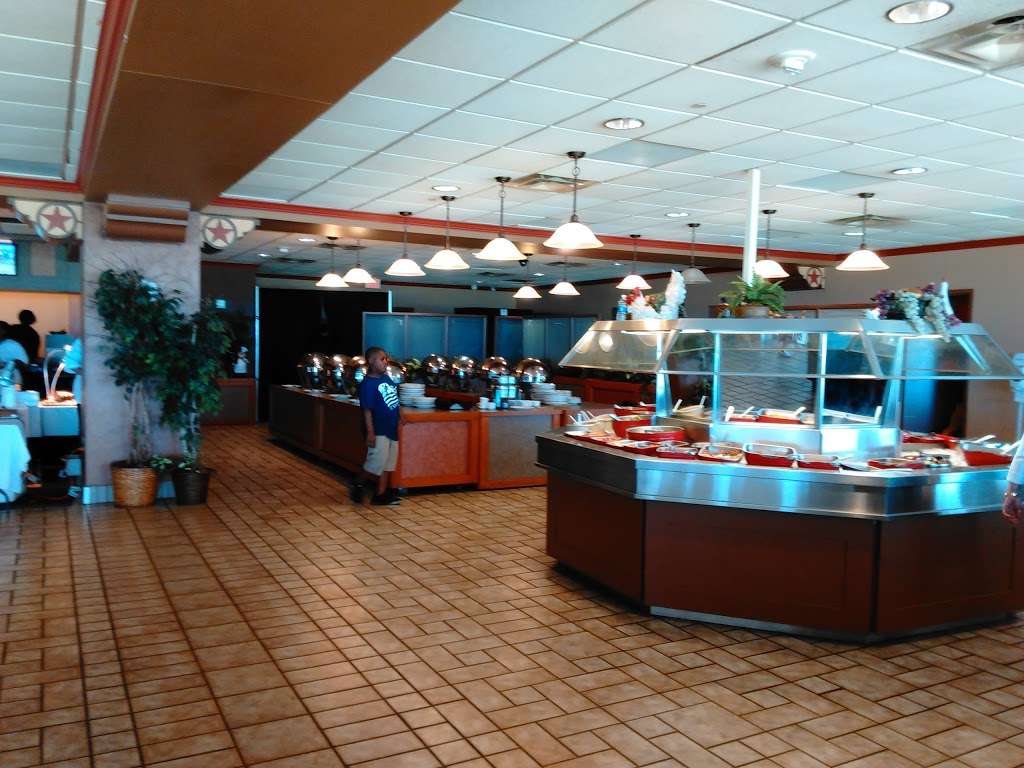 Silks Dining at Lone Star Park | 1000 Lone Star Pkwy, Grand Prairie, TX 75050, USA | Phone: (972) 263-7223