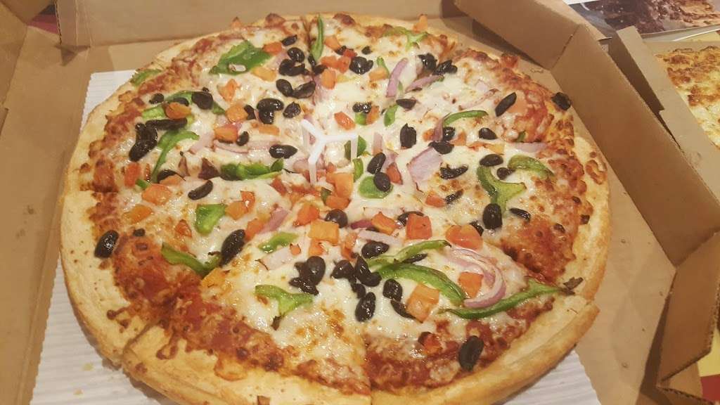 Pizza Hut | 685 Park St, Belmont, NC 28012, USA | Phone: (704) 825-7335
