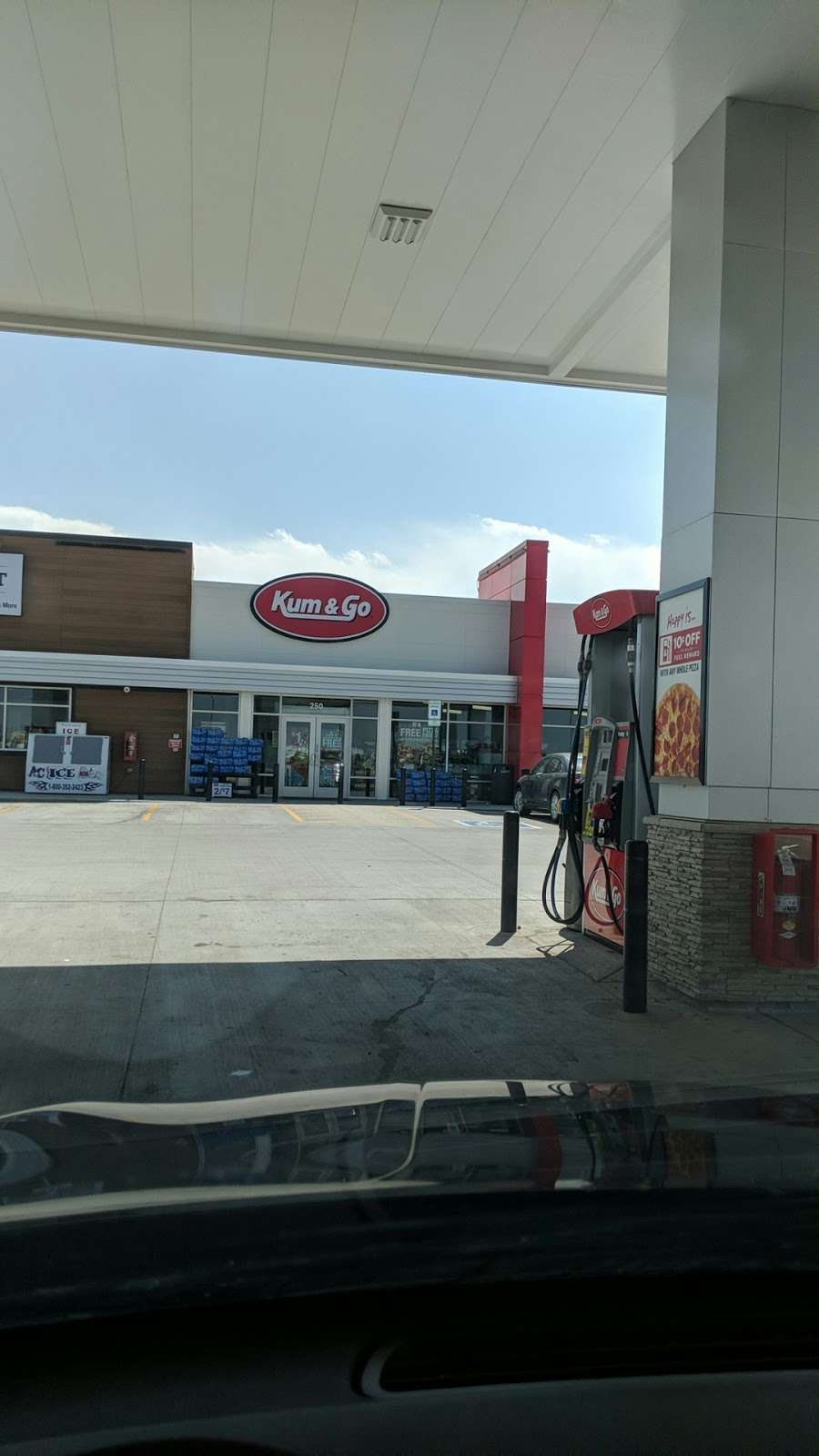 Kum & Go | 250 E 136th Ave, Thornton, CO 80241, USA | Phone: (303) 942-1543