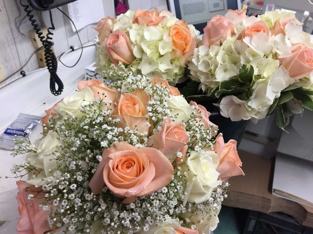 A Blossom Shop Florist | 66 Atlantic City Blvd, Bayville, NJ 08721, USA | Phone: (732) 349-7447