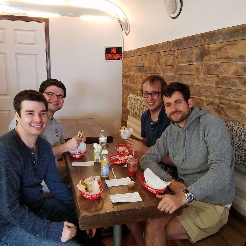 Arepa House DC | 2120 18th St NW, Washington, DC 20009, USA | Phone: (202) 588-0511