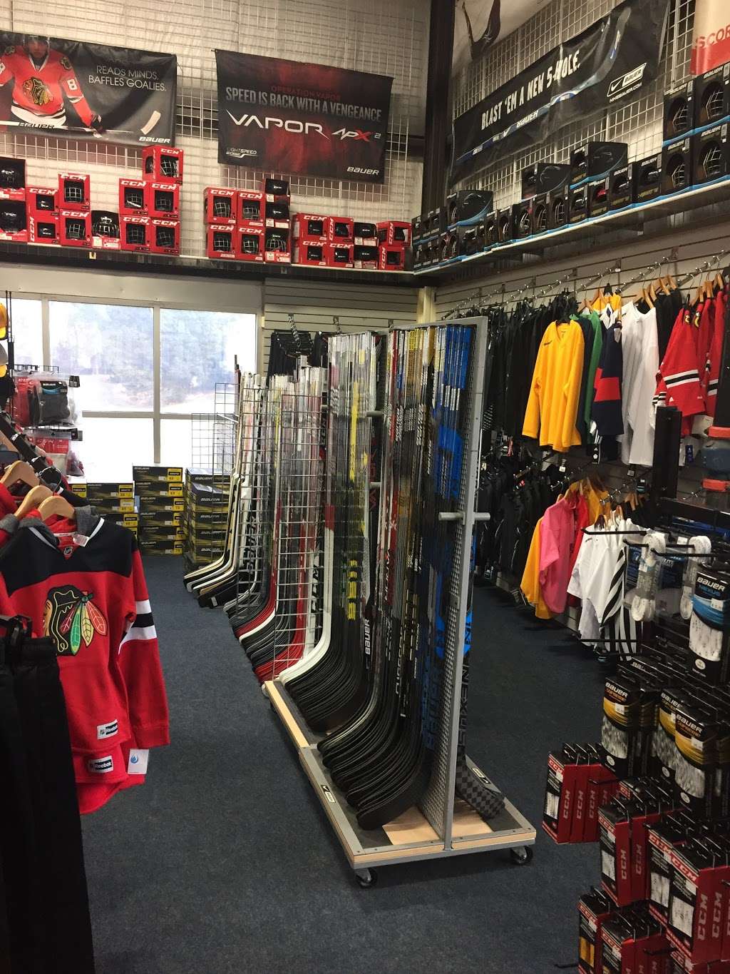 Jerrys Hockey | 320 Prairie St, Crystal Lake, IL 60014 | Phone: (815) 479-0700