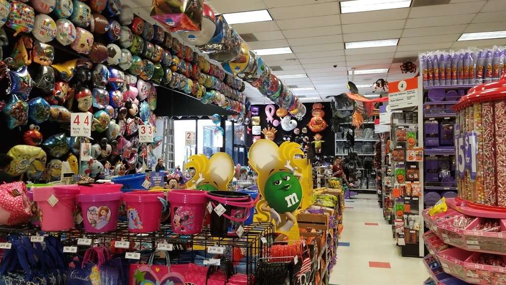 Party City | 2396 Sunrise Hwy, Islip, NY 11751, USA | Phone: (631) 859-9551