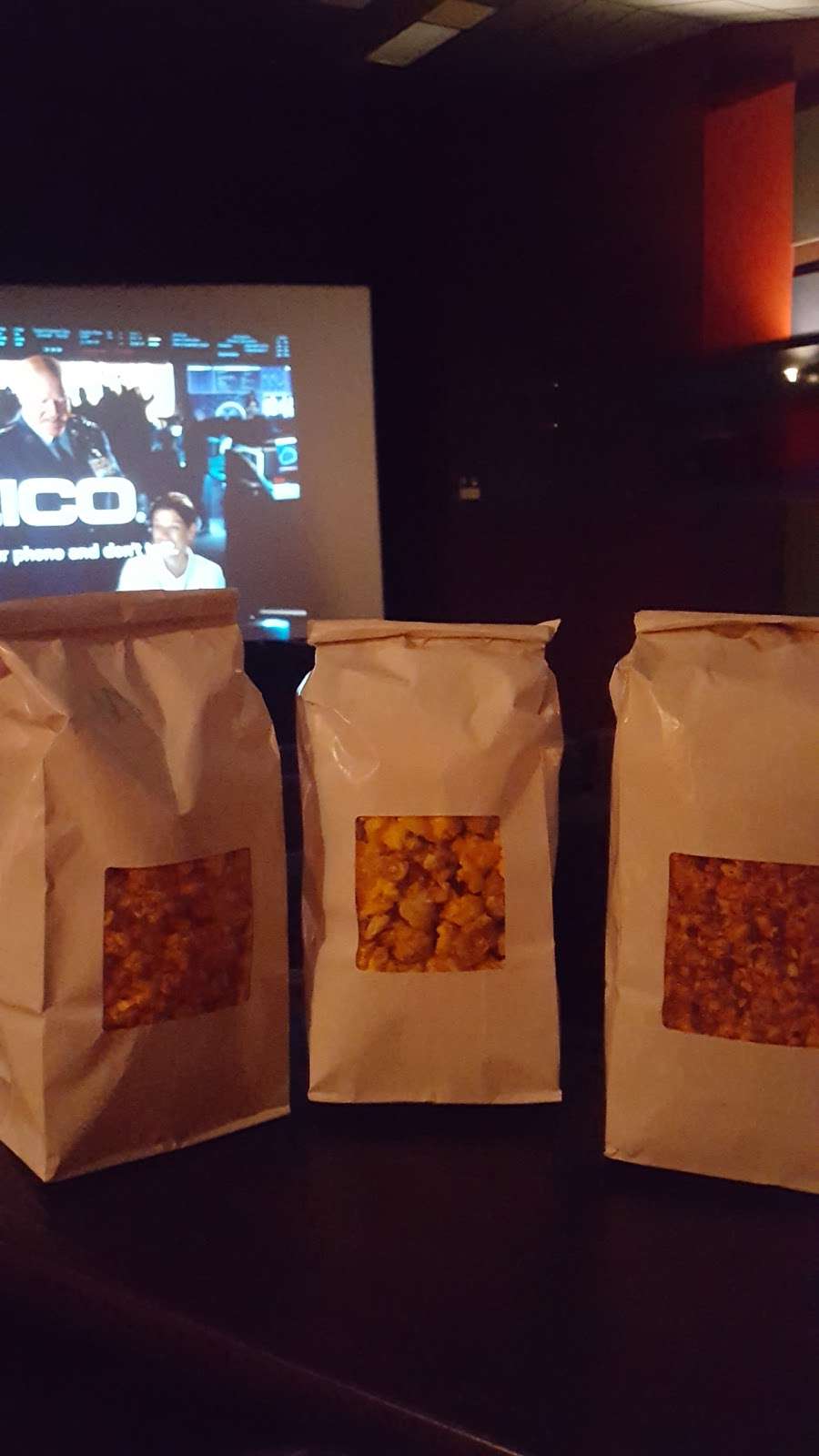 Enjoyacorn-Gourmet Popcorn At Its Best | 3460 W 79th St, Chicago, IL 60652, USA | Phone: (773) 424-8550