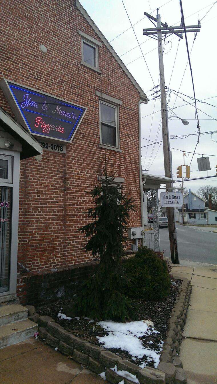Jim & Nenas Pizzeria | 3 S Main St, York New Salem, PA 17371 | Phone: (717) 792-3078