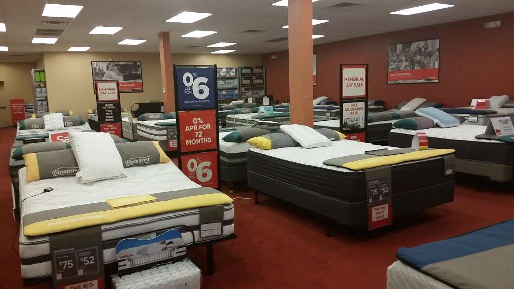 Mattress Firm Gateway Shopping Center | 211 East Swedesford Rd, Wayne, PA 19087 | Phone: (610) 687-1188