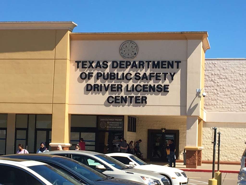 Texas Department of Public Safety Driver License Mega Center | 28000 Southwest Fwy A, Rosenberg, TX 77471 | Phone: (281) 517-1630