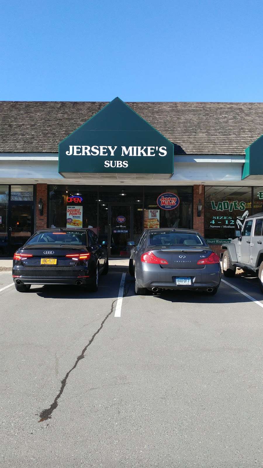 Jersey Mikes Subs | 35 Danbury Rd, Wilton, CT 06897, USA | Phone: (203) 803-4750