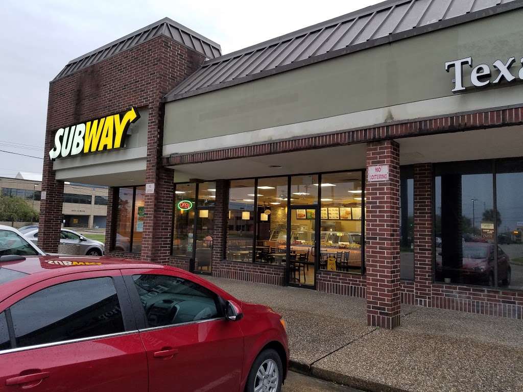 Subway Restaurants | 2450 E Main St Suite A, League City, TX 77573, USA | Phone: (281) 338-6689