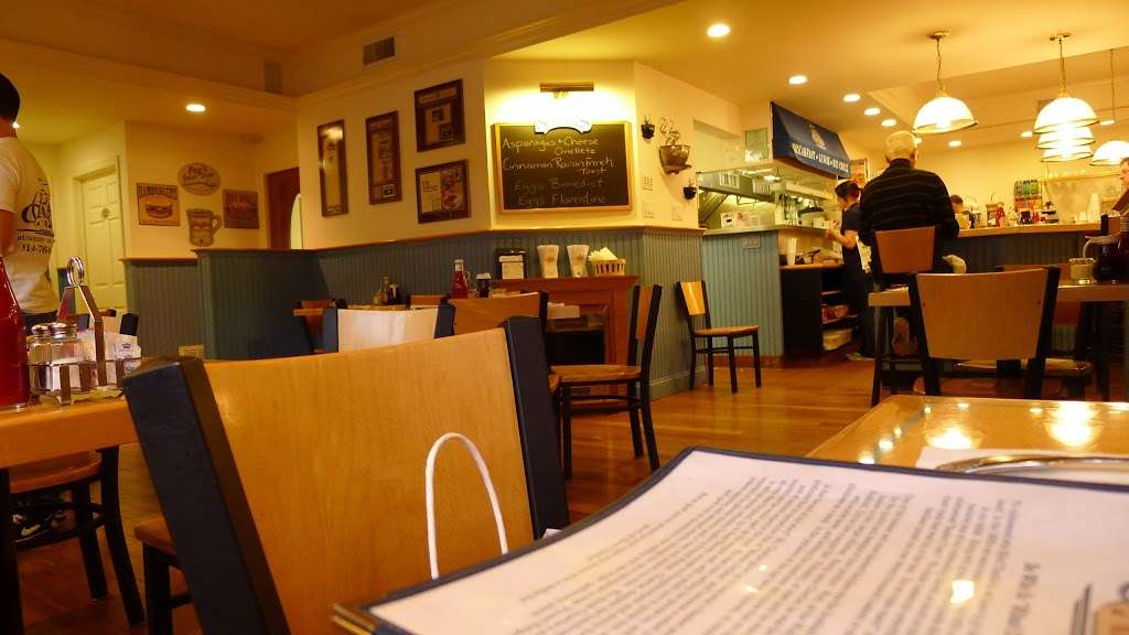 Blind Charlies Cafe | 74 Westchester Ave, Pound Ridge, NY 10576 | Phone: (914) 764-8000