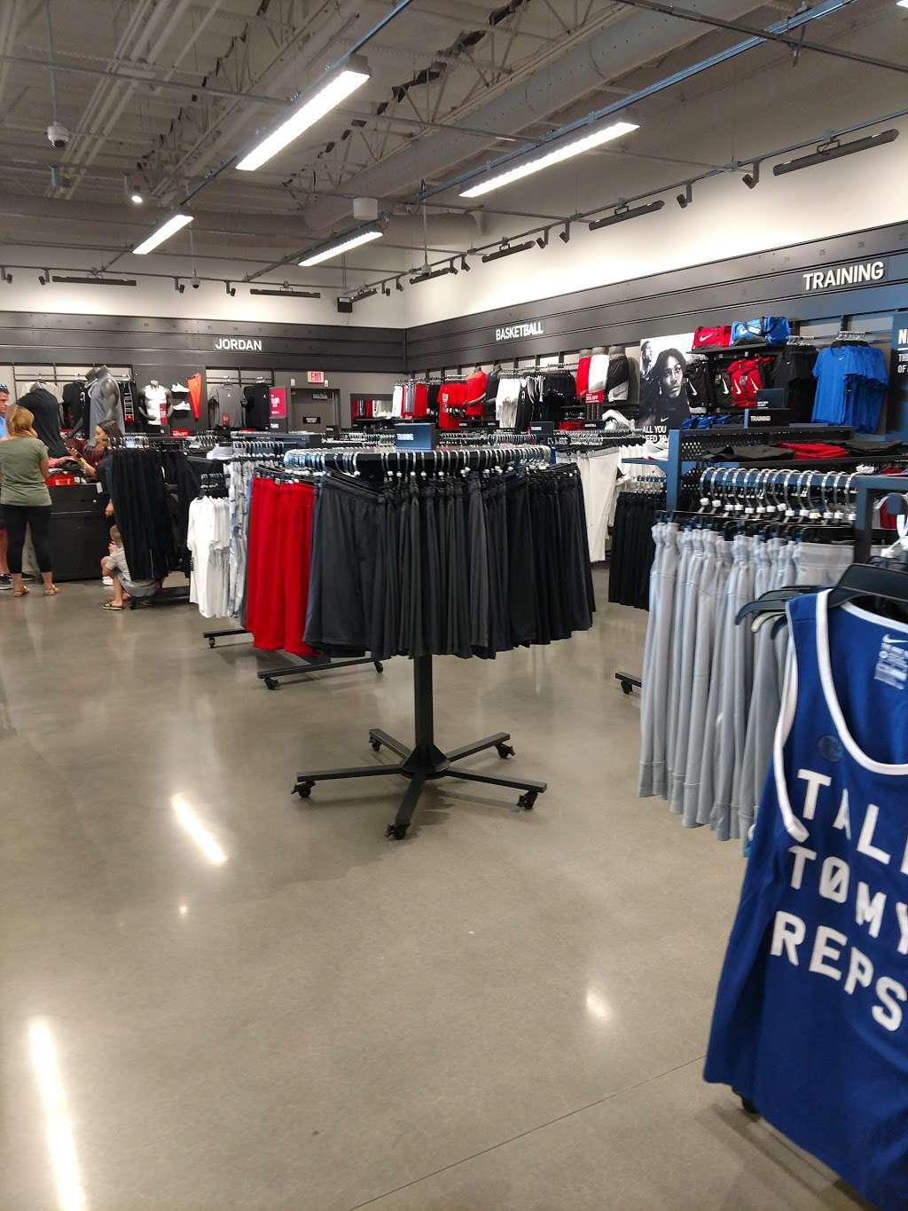 nike store in ontario ca