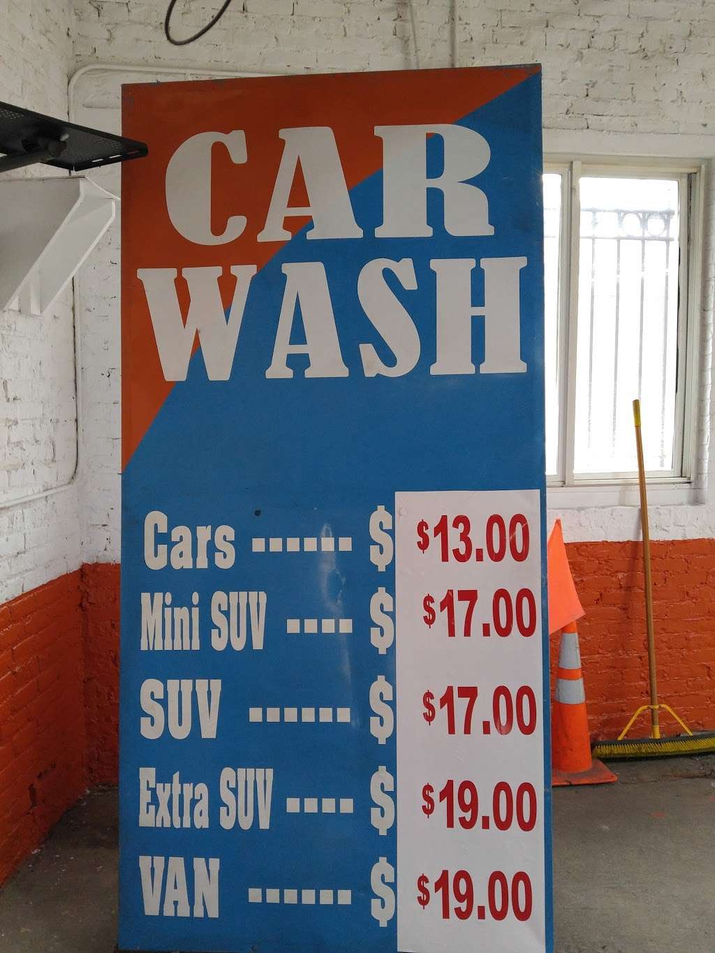 Tamaulipas Hand Car Wash | 2327 W 18th St, Chicago, IL 60608, USA | Phone: (708) 949-0287