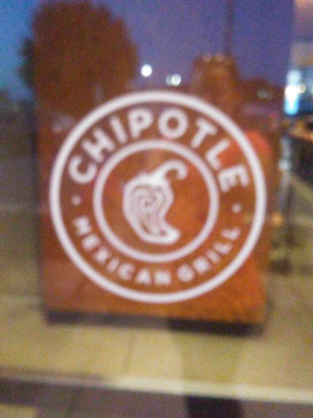 Chipotle Mexican Grill | 975 Norland Ave, Chambersburg, PA 17201, USA | Phone: (717) 262-2287