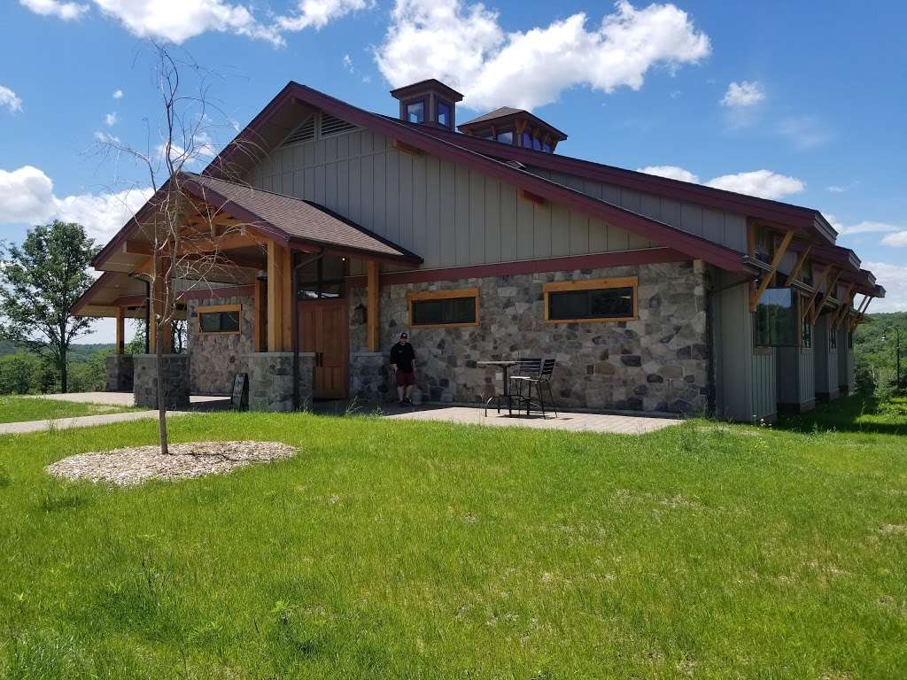 Mountain View Vineyard, Winery & Brewery | 2332 Walters Rd, Stroudsburg, PA 18360, USA | Phone: (570) 619-0053