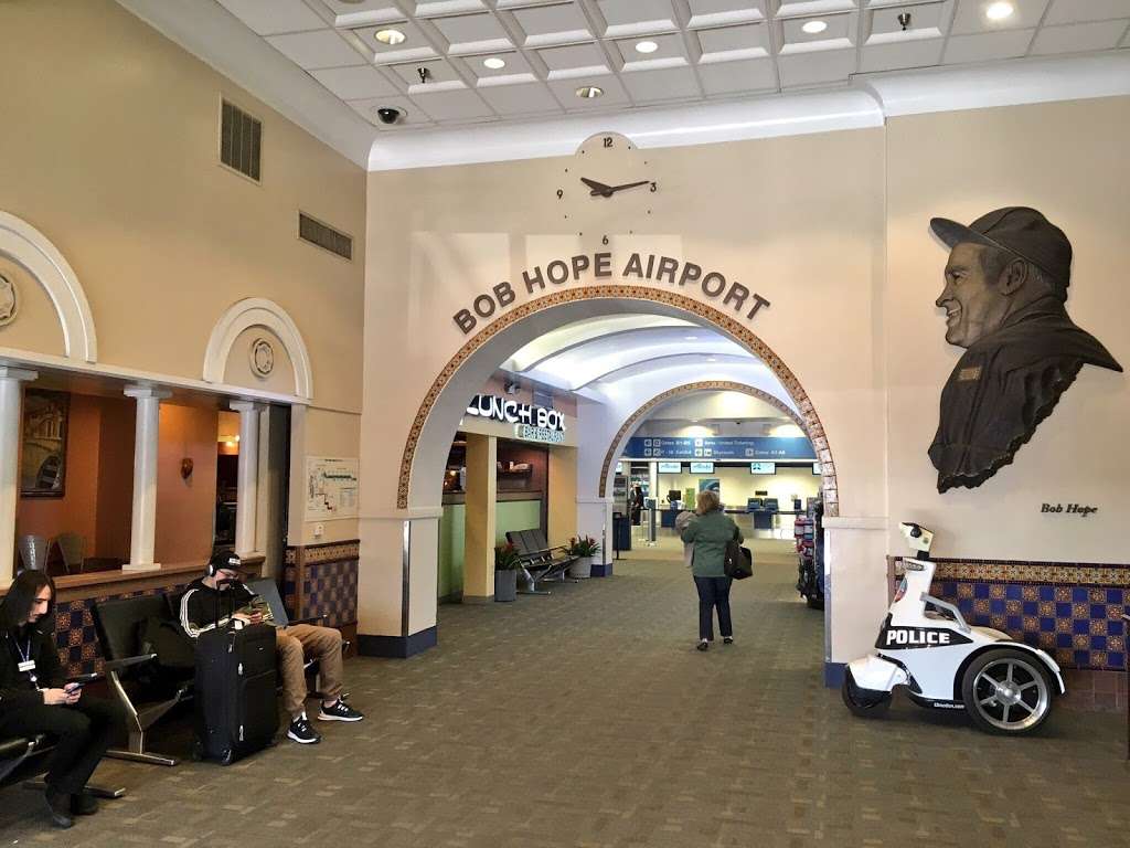 Bob Hope Airport | 2627 N Hollywood Way, Burbank, CA 91505, USA | Phone: (818) 840-8840