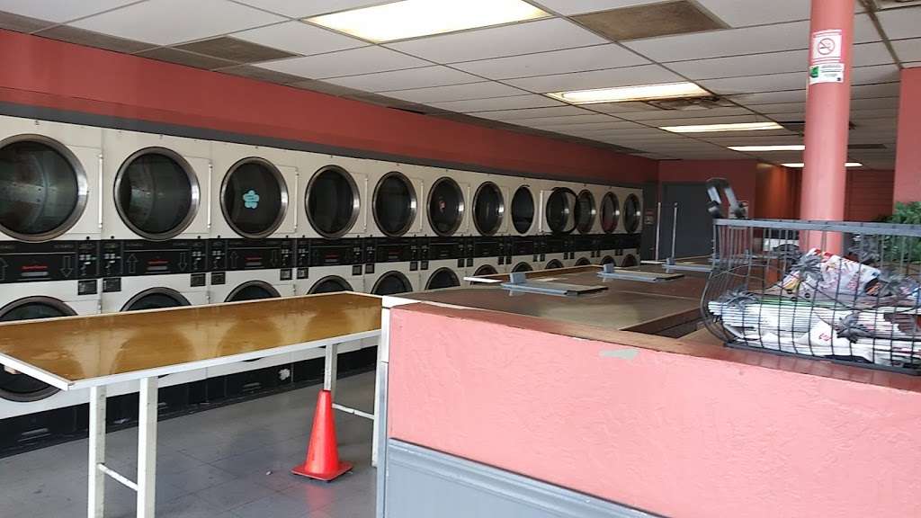 Laundry Mat | 4810 N 35th Ave, Phoenix, AZ 85017, USA | Phone: (602) 521-2824