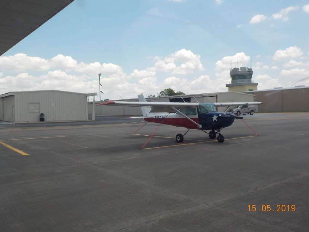 Aviator Air Flight School LLC | 3122 S Great SW Pkwy, Grand Prairie, TX 75052, USA | Phone: (972) 988-8609