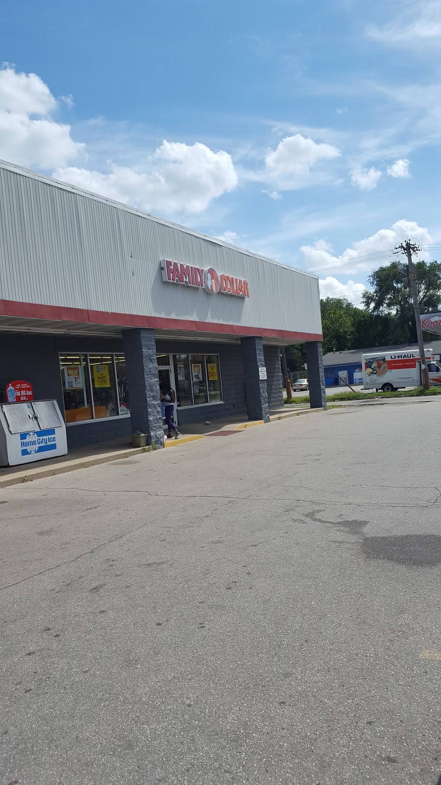 Family Dollar | 2600 Nameoki Rd A, Granite City, IL 62040, USA | Phone: (618) 451-7976