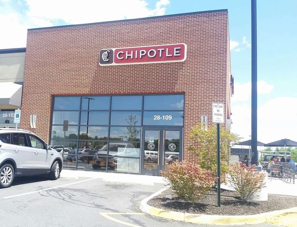 Chipotle Mexican Grill | 28 S Gateway Dr, Fredericksburg, VA 22406, USA | Phone: (540) 479-3593