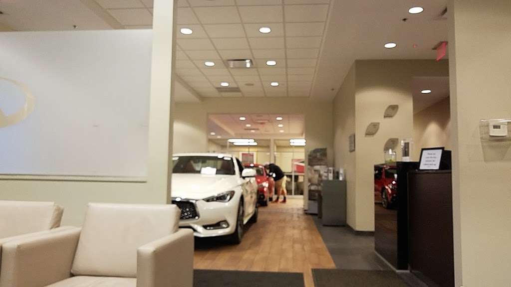 INFINITI of Hoffman Estates | 1075 W Golf Rd, Hoffman Estates, IL 60169, USA | Phone: (224) 653-2901