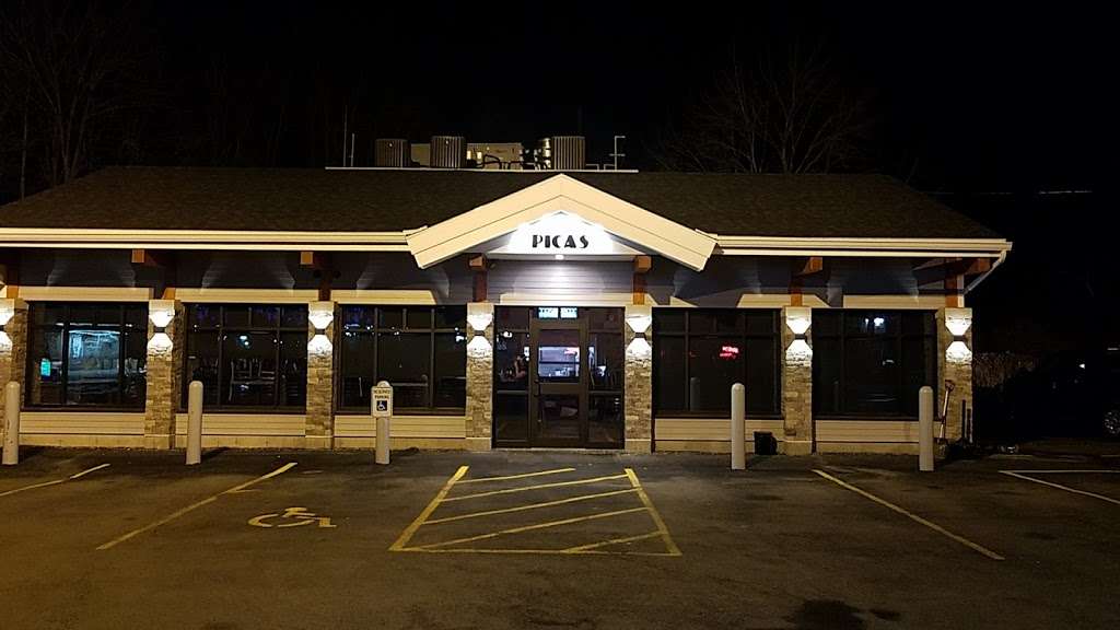 Picas Pub and Grill | 10 Ayers Village Rd, Methuen, MA 01844, USA | Phone: (978) 683-4353