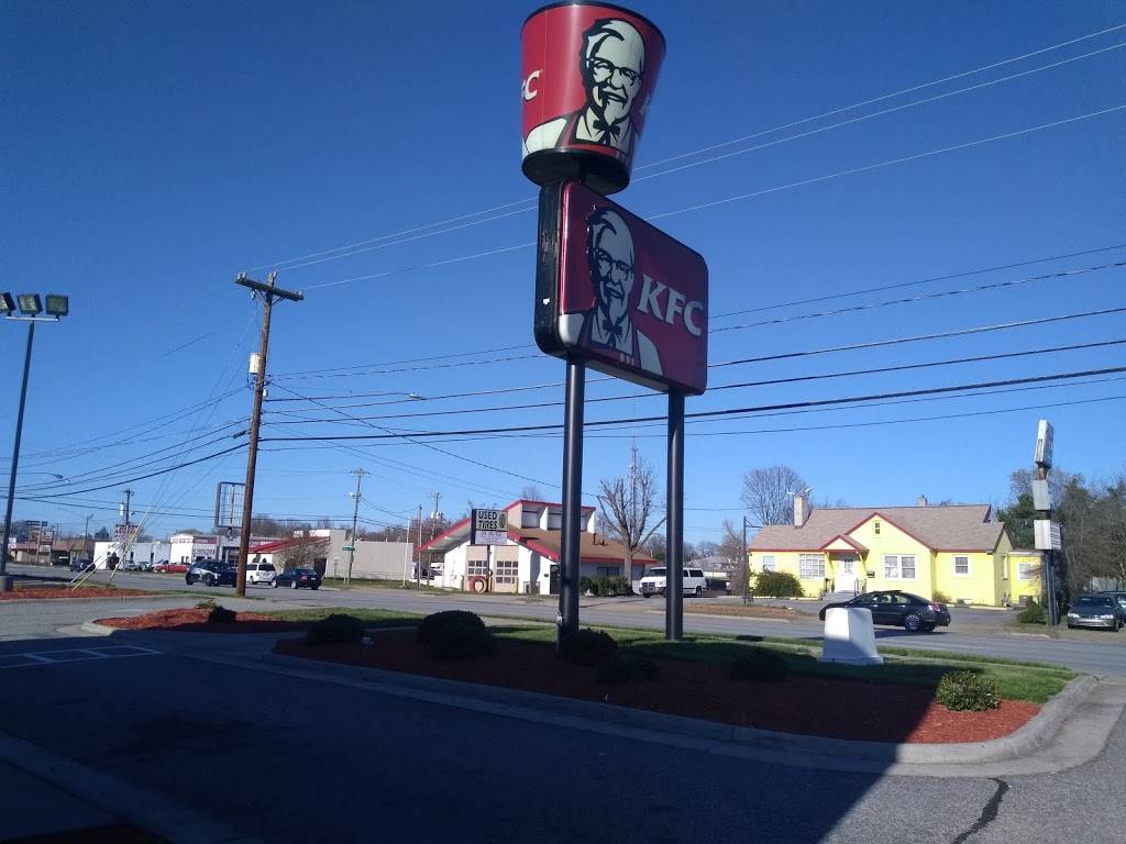 KFC | 2340 Randleman Rd, Greensboro, NC 27406, USA | Phone: (336) 274-3570