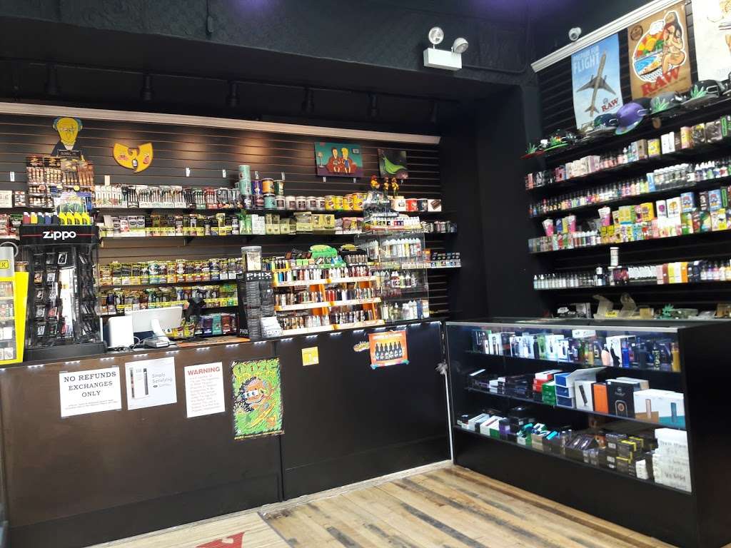 Chicago Vapor Zone | 1410 N Milwaukee Ave, Chicago, IL 60622, USA | Phone: (773) 270-4968