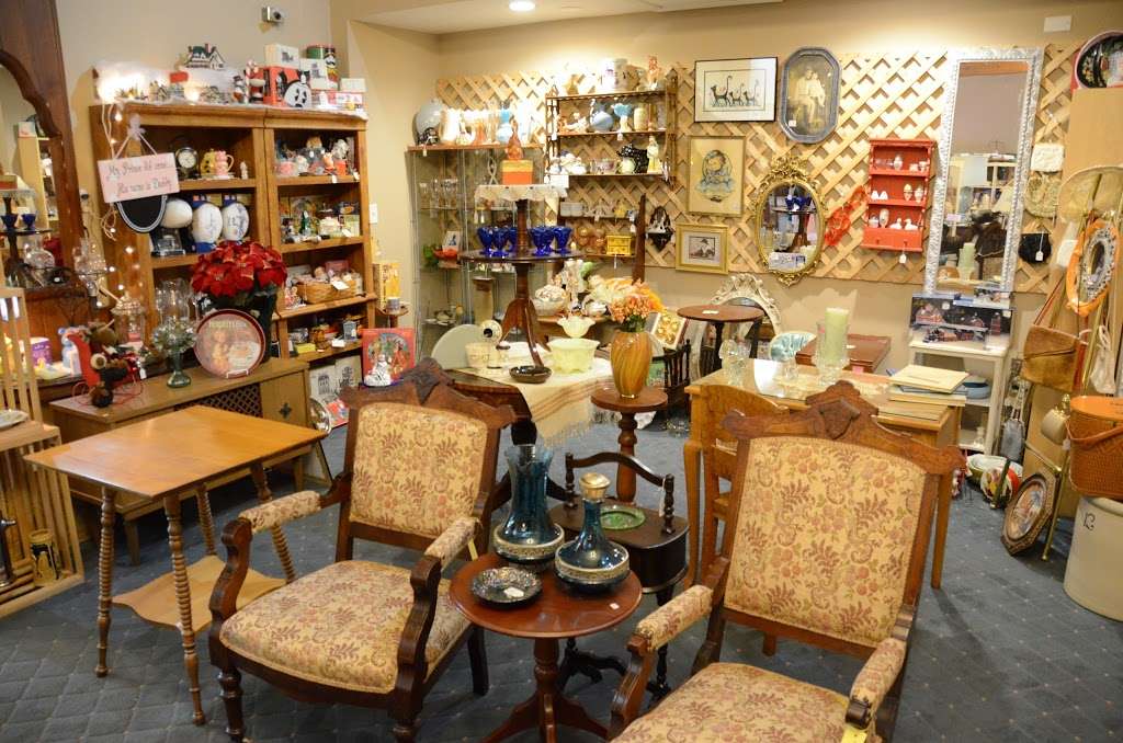 Vintage Treasures | 507 W Exchange St, Crete, IL 60417, USA | Phone: (708) 672-7090