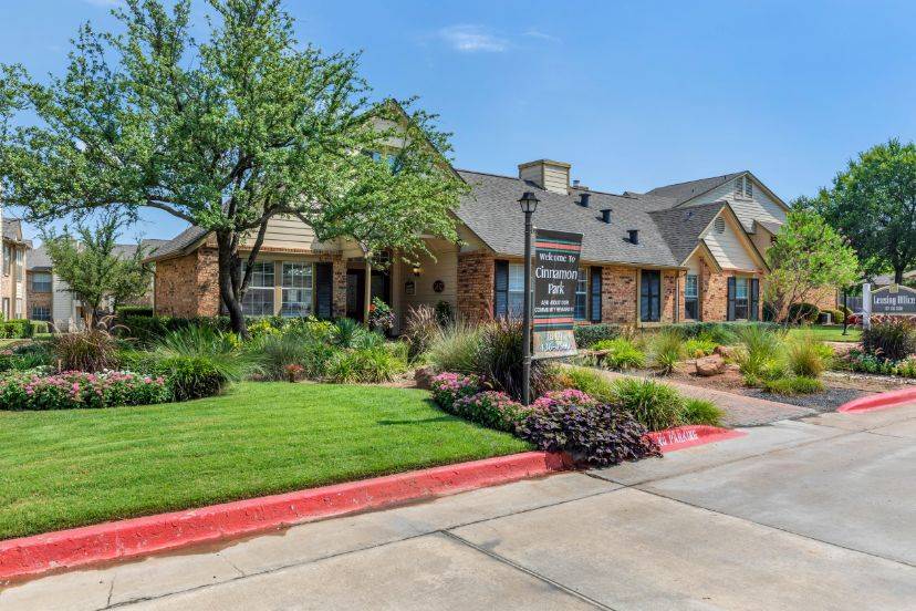 Cinnamon Park Apartments | 2612 Cinnamon Park Cir, Arlington, TX 76016, USA | Phone: (817) 968-1927