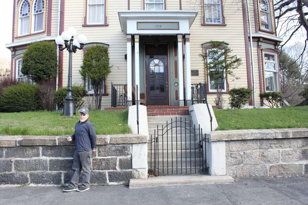 Kaier Mansion Bed & Breakfast | 729 E Centre St, Mahanoy City, PA 17948, USA | Phone: (570) 773-3040