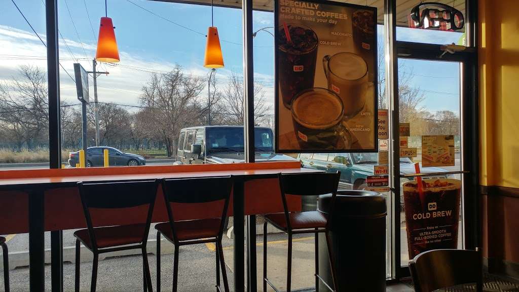 Dunkin | 1954 W Peterson Ave, Chicago, IL 60660, USA | Phone: (773) 274-3939