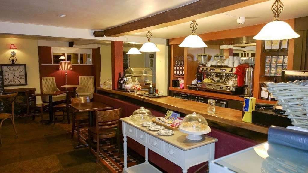 The Green Man Boutique Hotel & Restaurant | The St, Takeley CM22 6QU, UK | Phone: 01279 248413