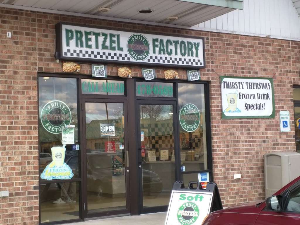 Philly Pretzel Factory | Mullica Hill Shopping Center, 108 Swedesboro Rd, Mullica Hill, NJ 08062, USA | Phone: (856) 478-0569