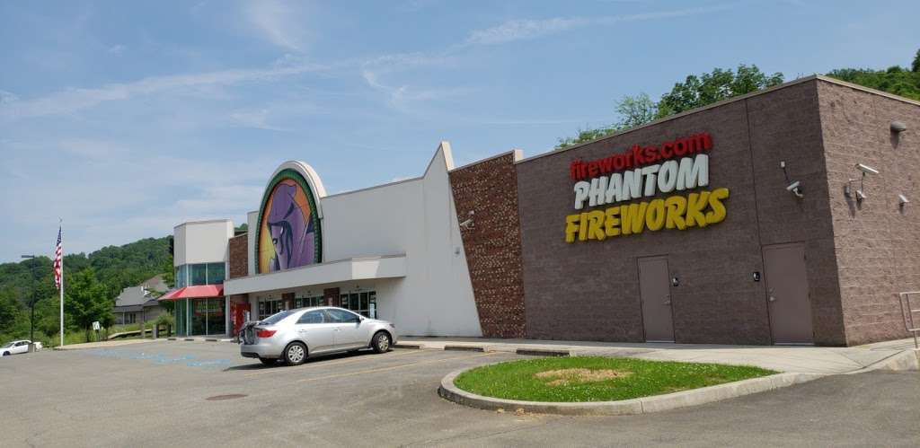 Phantom Fireworks of Easton | 400 Cedarville Rd, Easton, PA 18042 | Phone: (610) 252-0130