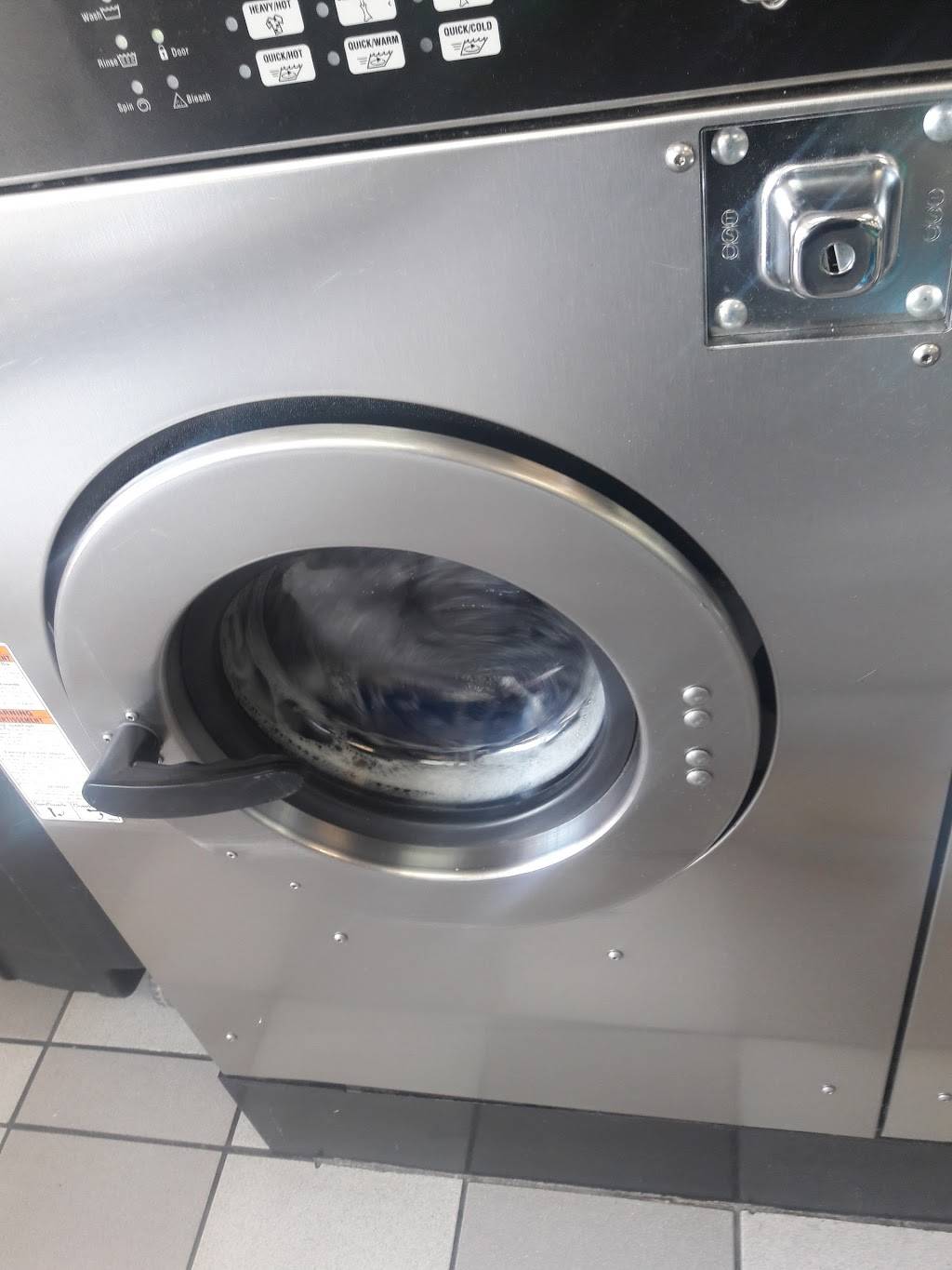 Richmond Coin Laundry | 2905 Chamberlayne Ave, Richmond, VA 23222, USA | Phone: (804) 627-0271