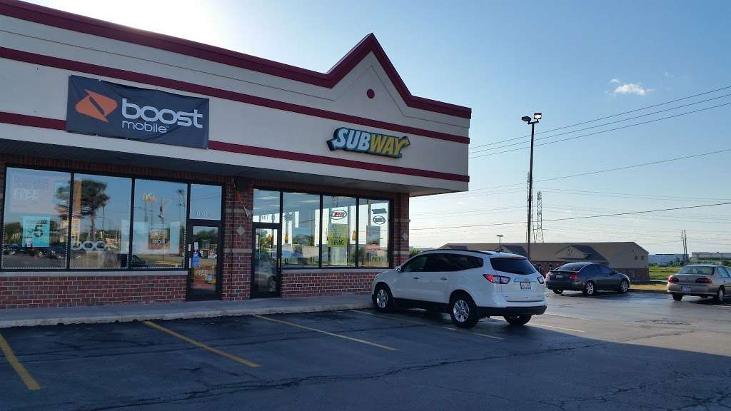 Subway Restaurants | 524 W Mondamin St, Minooka, IL 60447, USA | Phone: (815) 467-7373