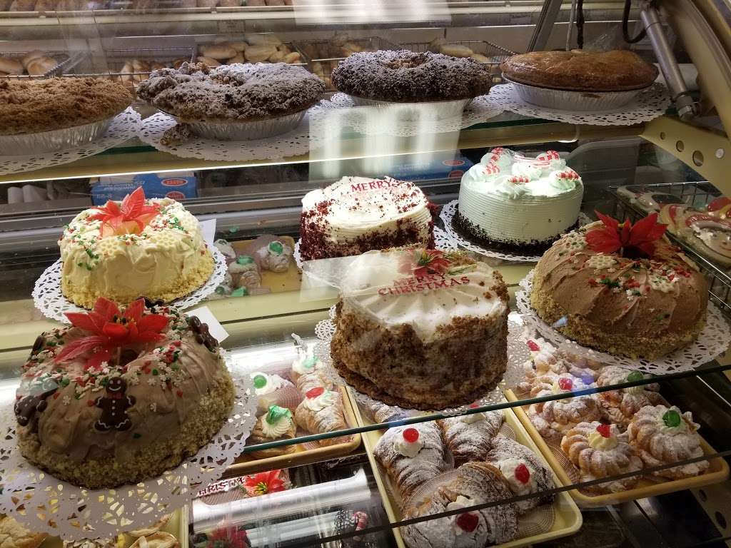 Vitiello Bakery & Cake Shop | 105 Franklin Ave, Nutley, NJ 07110, USA | Phone: (973) 661-0622
