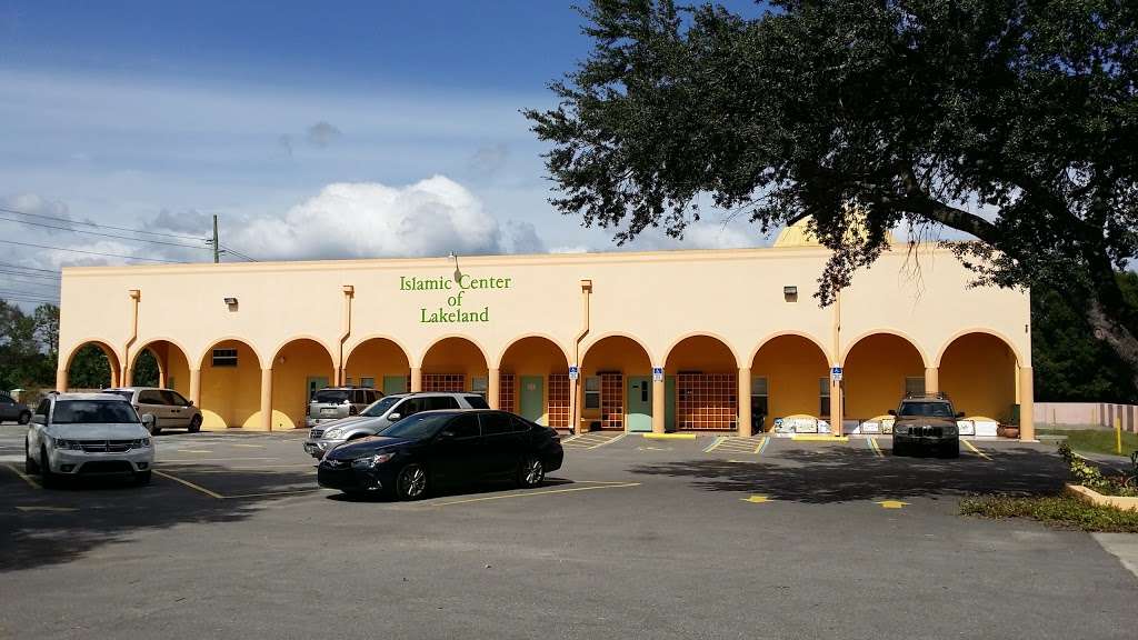 Islamic Center of Lakeland | 1161 Blossom Cir S, Lakeland, FL 33805, USA | Phone: (863) 686-4713