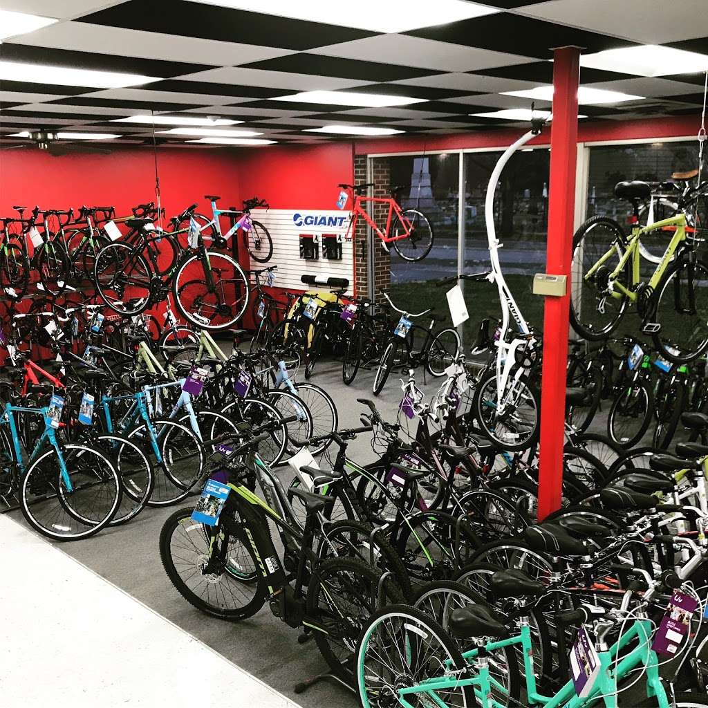 Columbus Cycling & Fitness | 833 16th St, Columbus, IN 47201, USA | Phone: (812) 372-7486