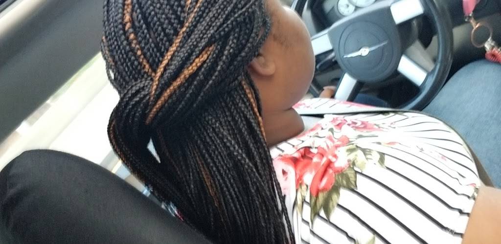 Vicky African Hair Braiding | 1014 N Tryon St, Charlotte, NC 28206, USA | Phone: (704) 712-4315