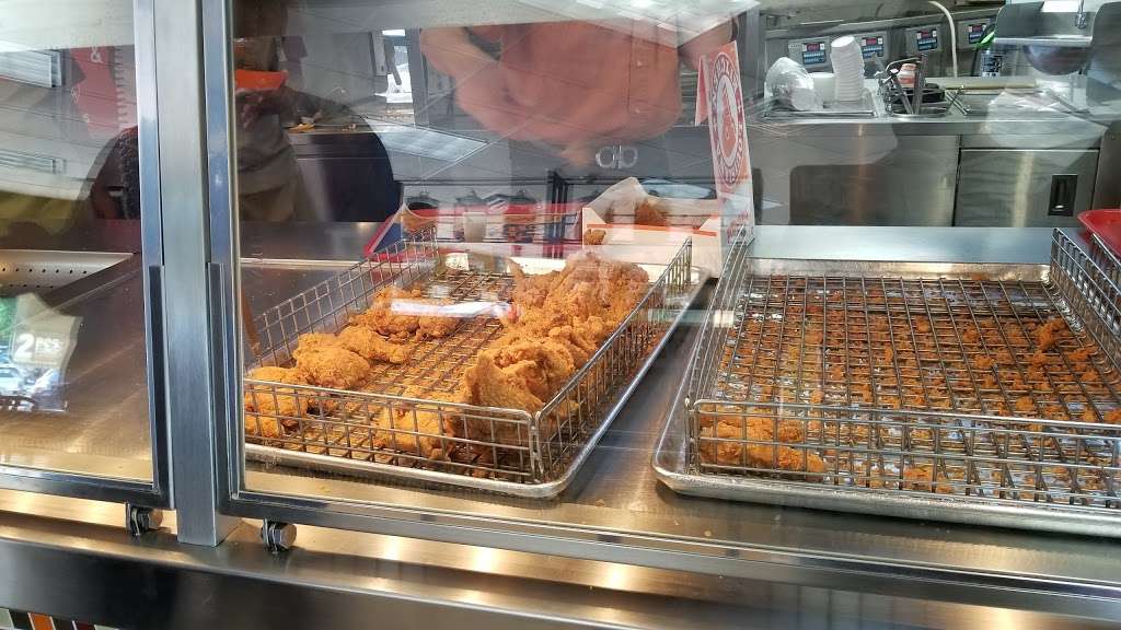 Popeyes Louisiana Kitchen | 481 S Broadway, Salem, NH 03079, USA | Phone: (603) 458-5564