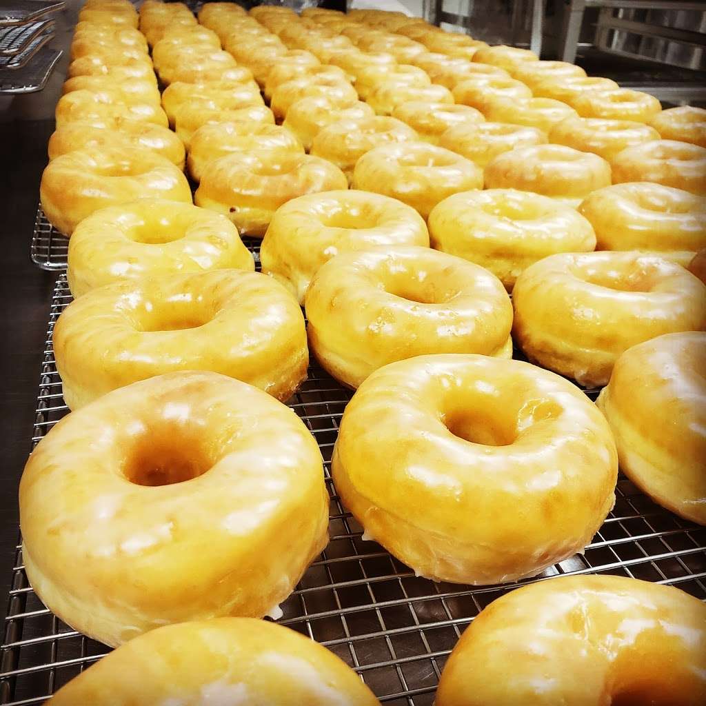 Max Donuts | 21003 Hufsmith - Kohrville Rd, Tomball, TX 77375, USA | Phone: (281) 255-4250